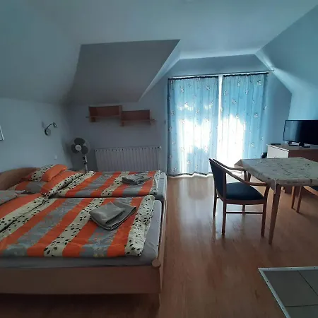 아파트 Edit Apartman *